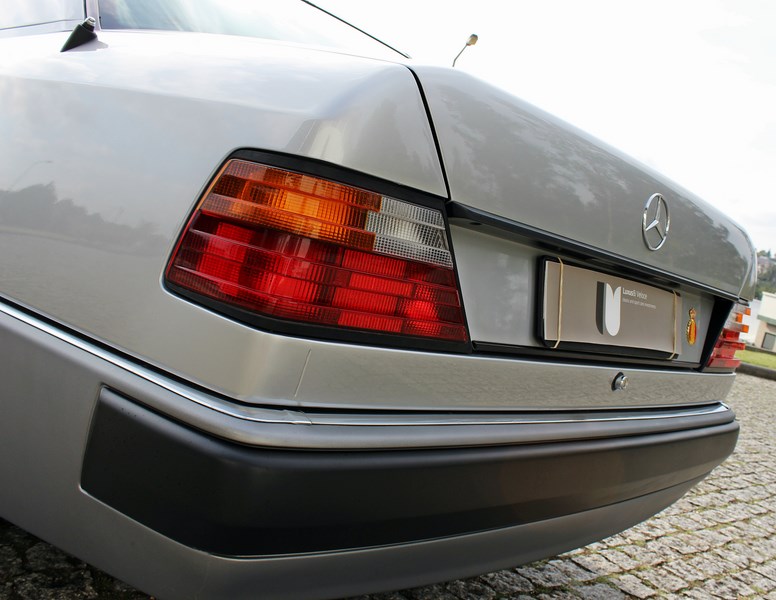 1992 Mercedes Benz W124 500E